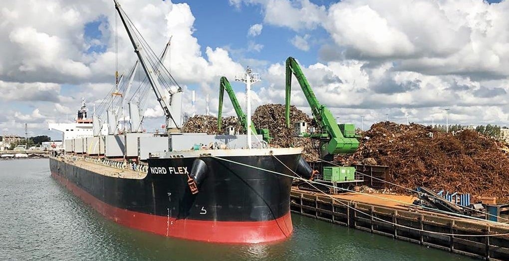 Schip in de Rotterdamse haven